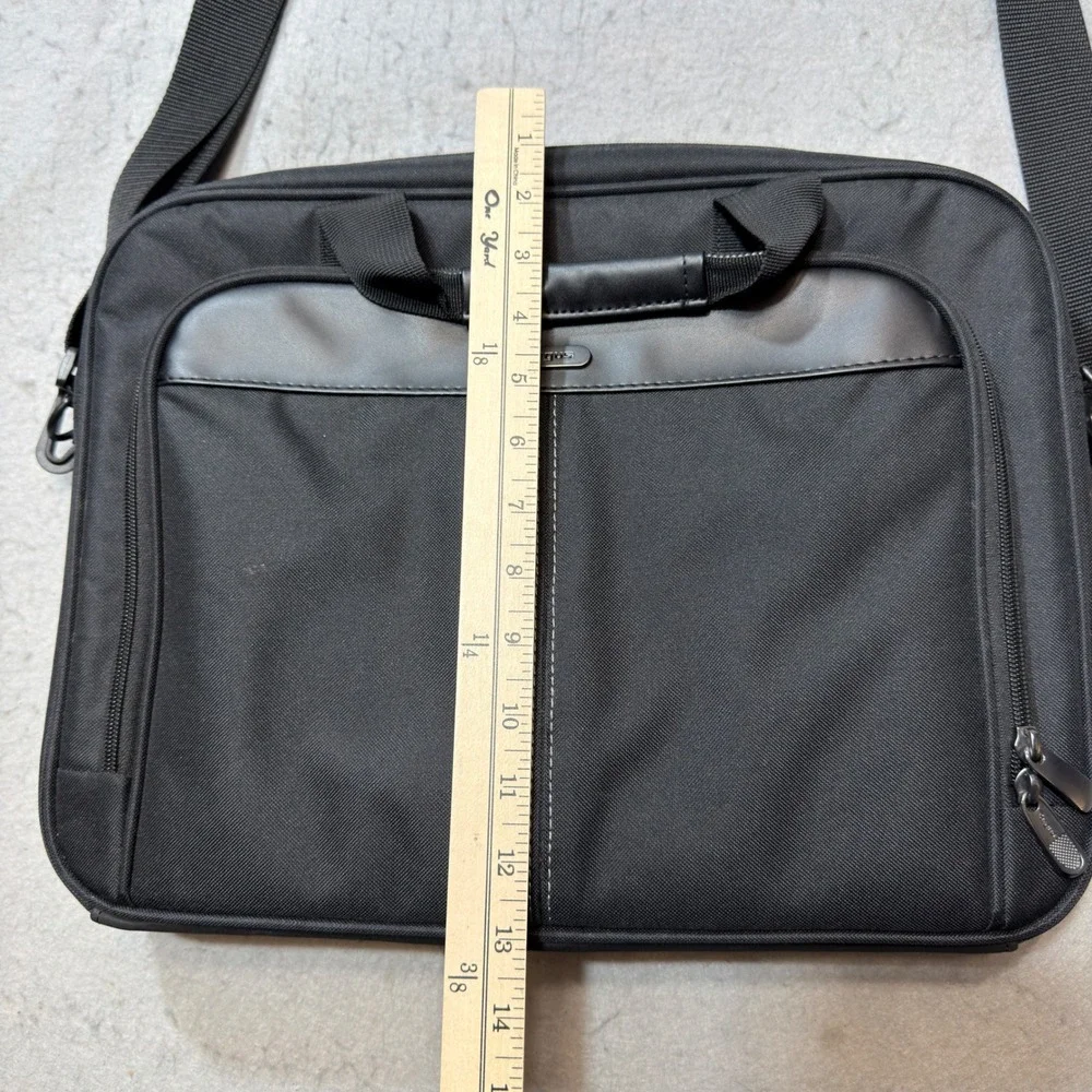 Targus Laptop Messenger Bag Unisex Black TCT027US-94 Padded Shoulder Strap 16in